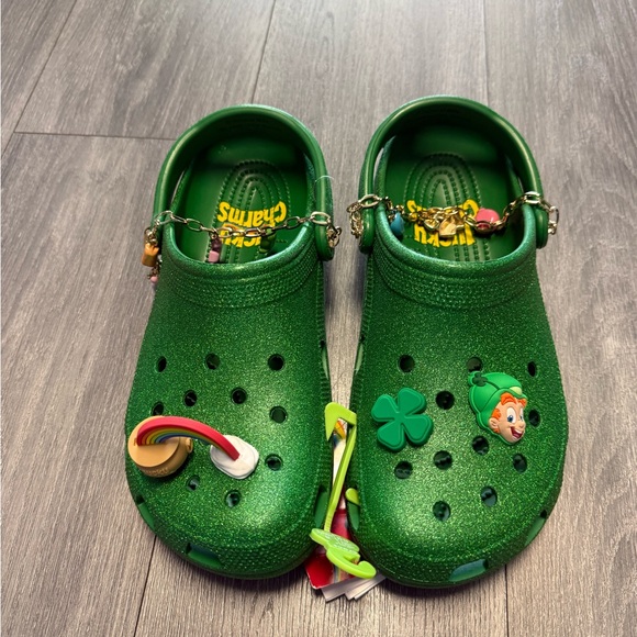 CROCS Other - CROCS Lucky Charms Green Classic Clog Mens Size 10 Jibbitz NEW 209444-310 New
